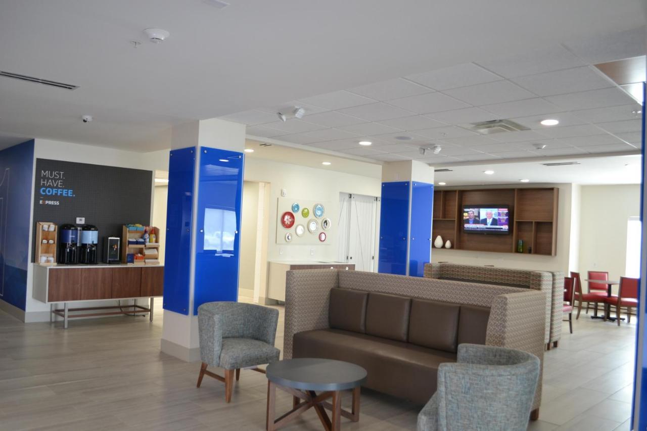 Holiday Inn Express Tallahassee-University Central By Ihg Exterior foto